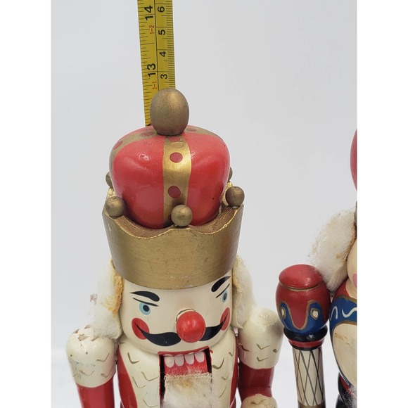 Vintage Nutcracker Set of 3 Made in China King Nutcracker, Female Queen, Drummer - Picture 4 of 16